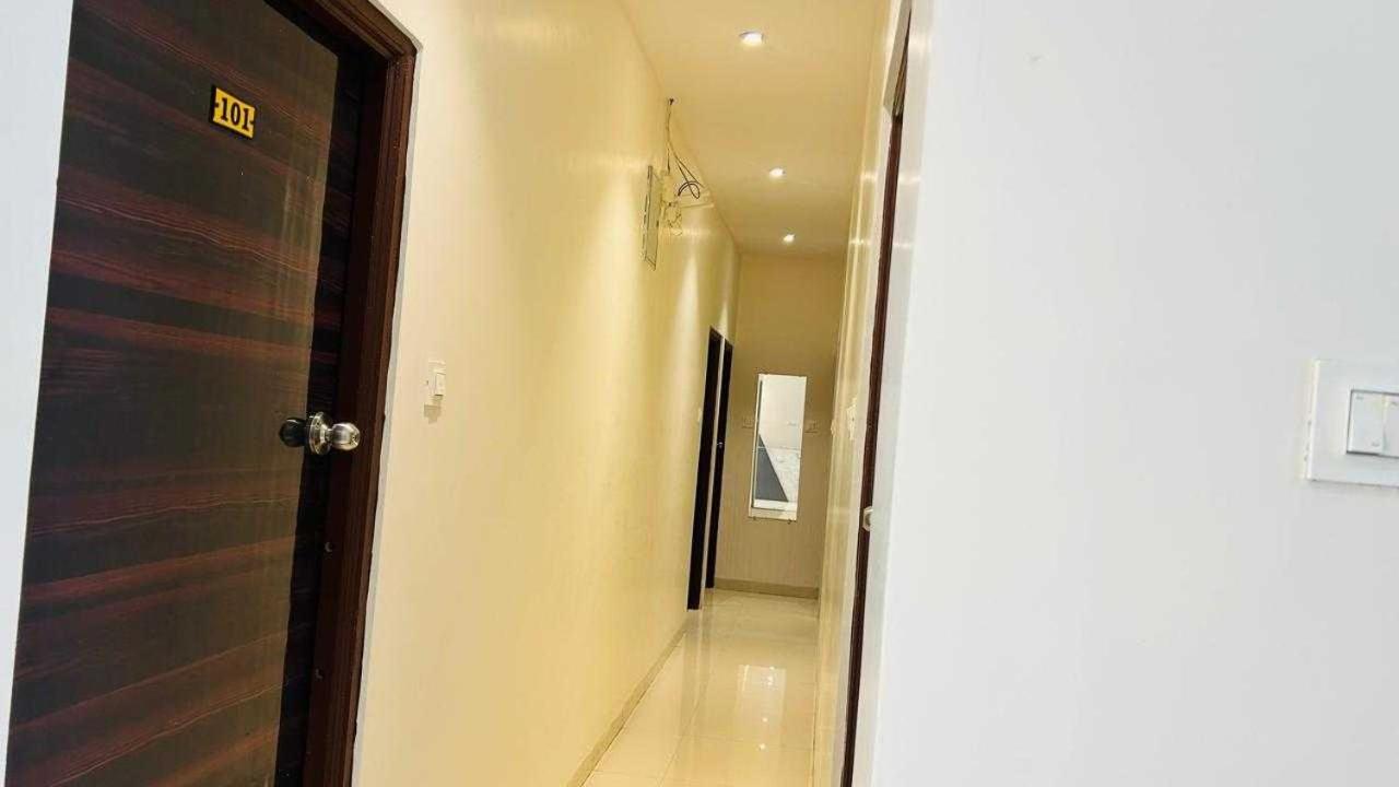 Oyo Hotel Elite Chandrapur Esterno foto